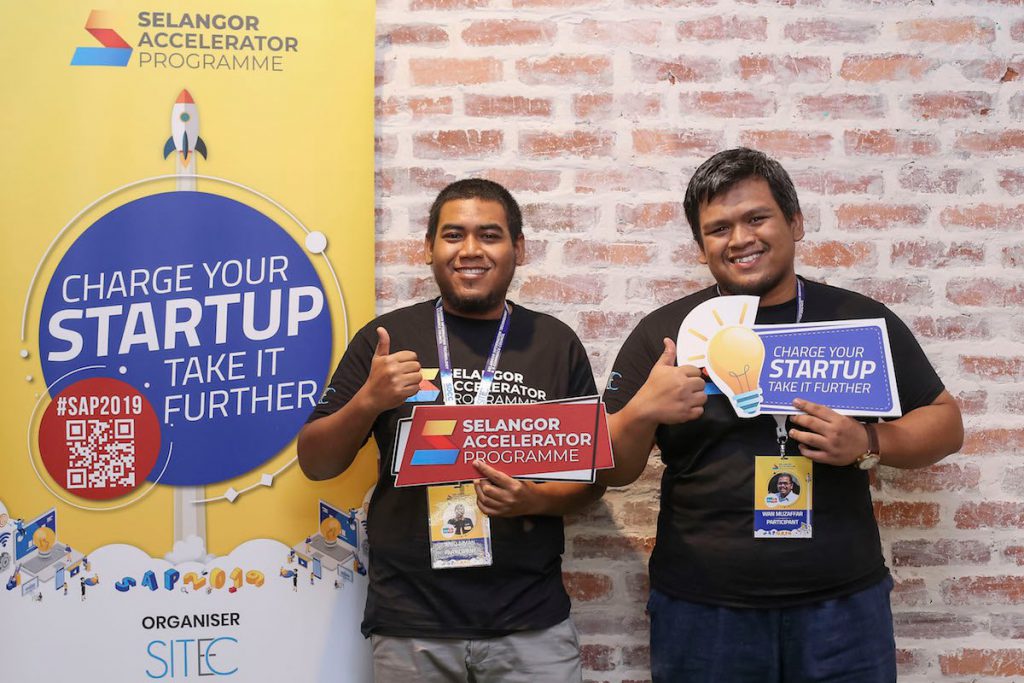 Sesi bergambar di Majlis Pelancaran Selangor Accelerator Programme